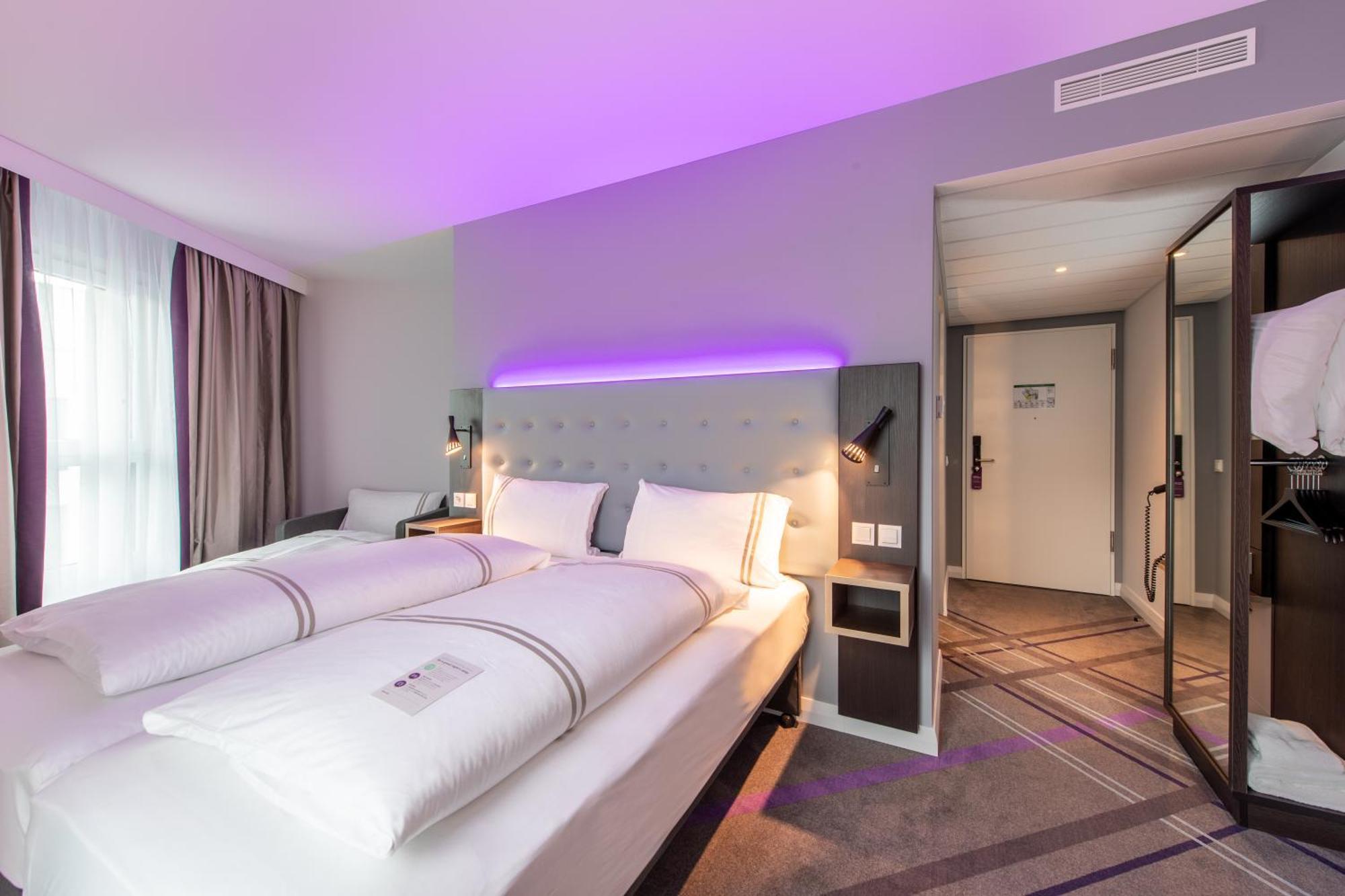 Premier Inn Stuttgart Feuerbach Exterior photo