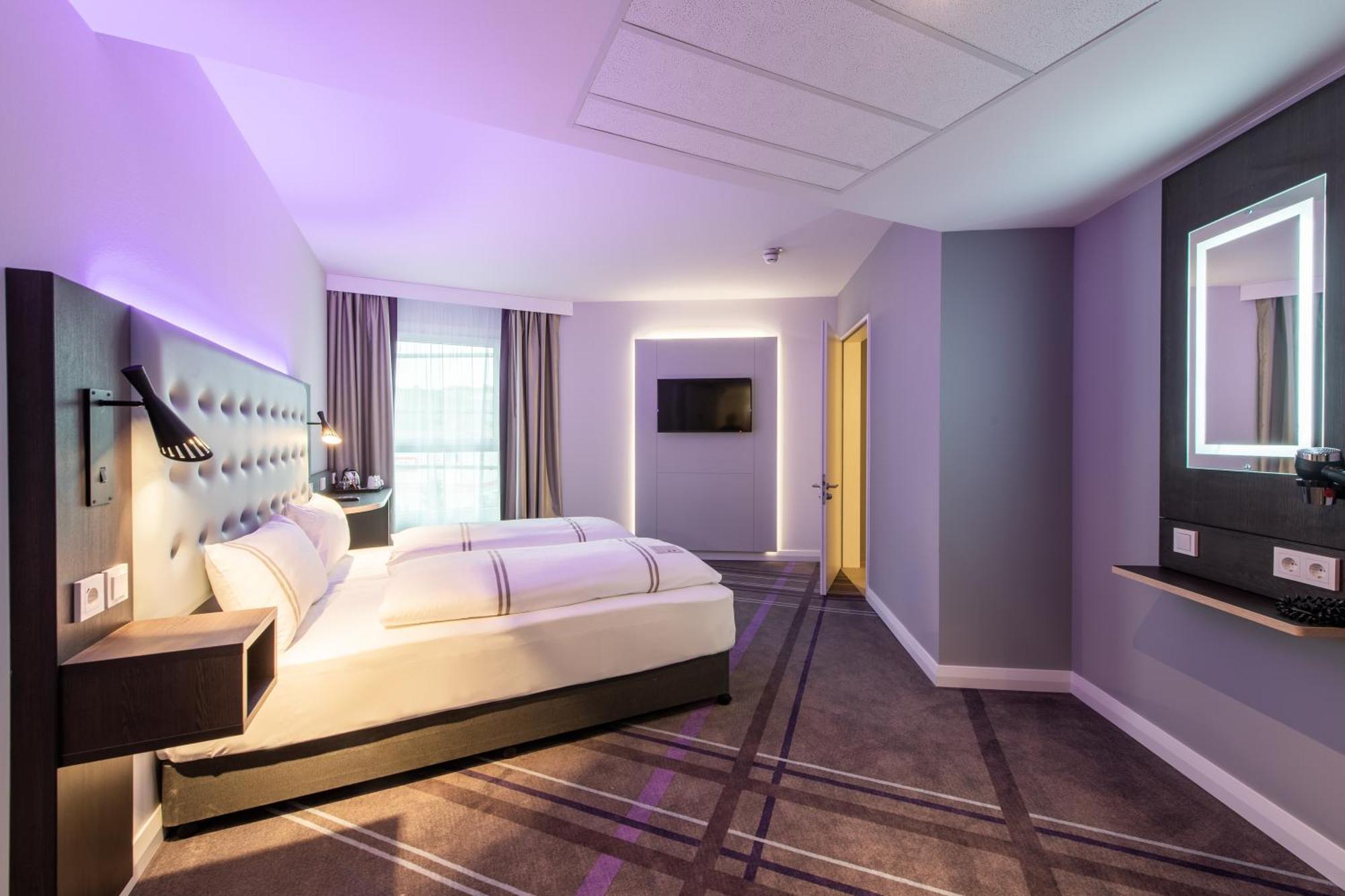 Premier Inn Stuttgart Feuerbach Exterior photo